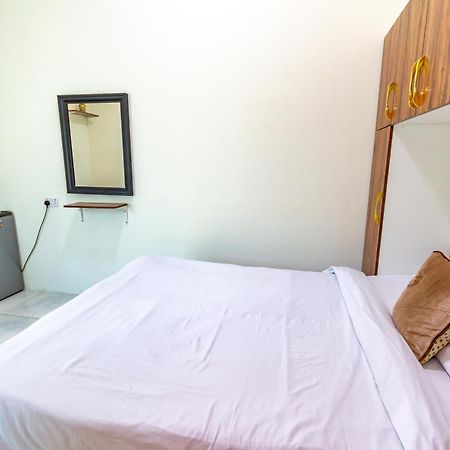 Comfortable Private Rooms In Compound Housing Dubaï Extérieur photo
