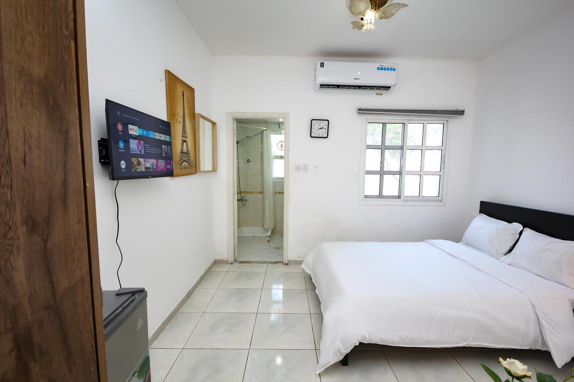 Comfortable Private Rooms In Compound Housing Dubaï Extérieur photo